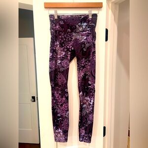 Lululemon Chasing Miles Leggings in Memoir Multi Purple size 4